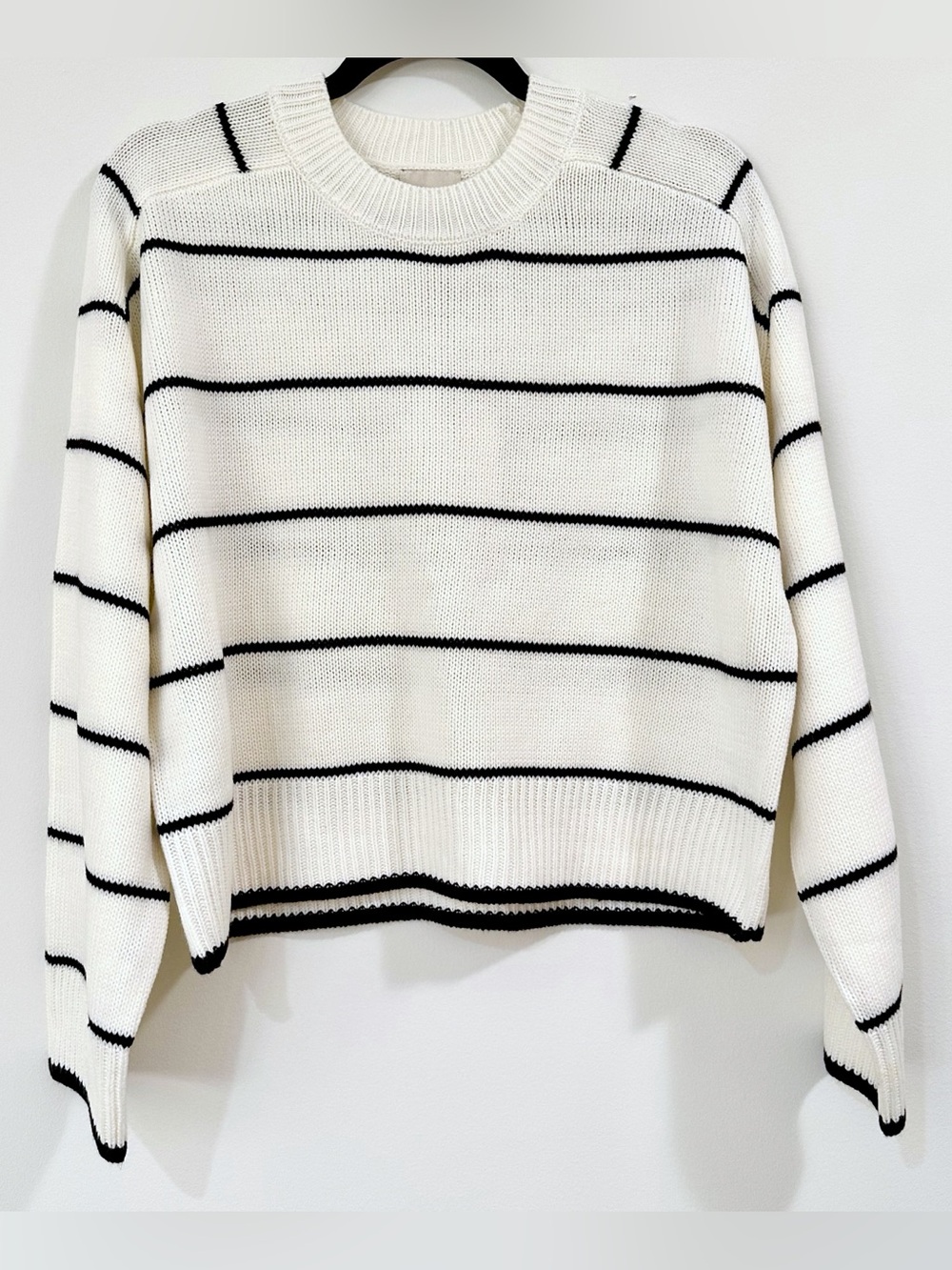 NWT Industry Republic Clothing Pullover Sweater Size Medium